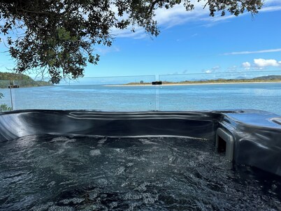 Absolute Waterfront in Ngunguru
