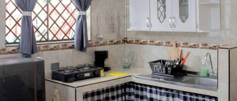 Family Apartment, Multiple Beds, Kitchen | Private kitchen