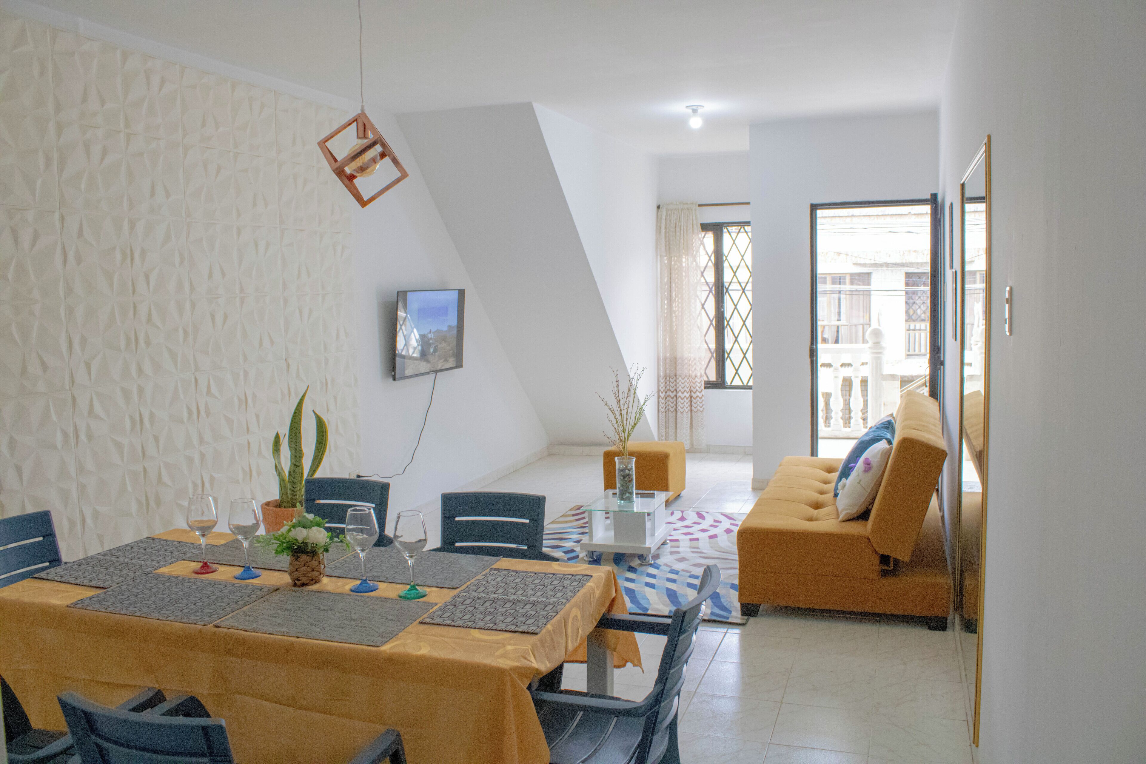 Family Apartment, Pets allowed | Dining room