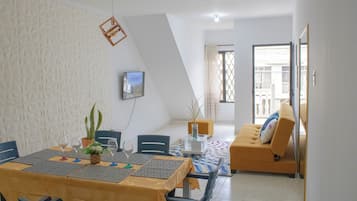 Apartemen Keluarga, Hewan Peliharaan Diizinkan | Ruang makan