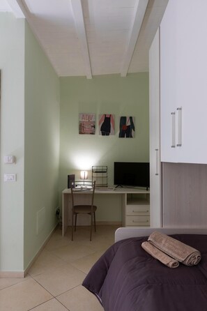 1 Schlafzimmer, Schreibtisch, Bügeleisen/Bügelbrett, kostenloses WLAN