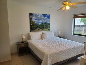 3 chambres, bureau, Wi-Fi, draps fournis