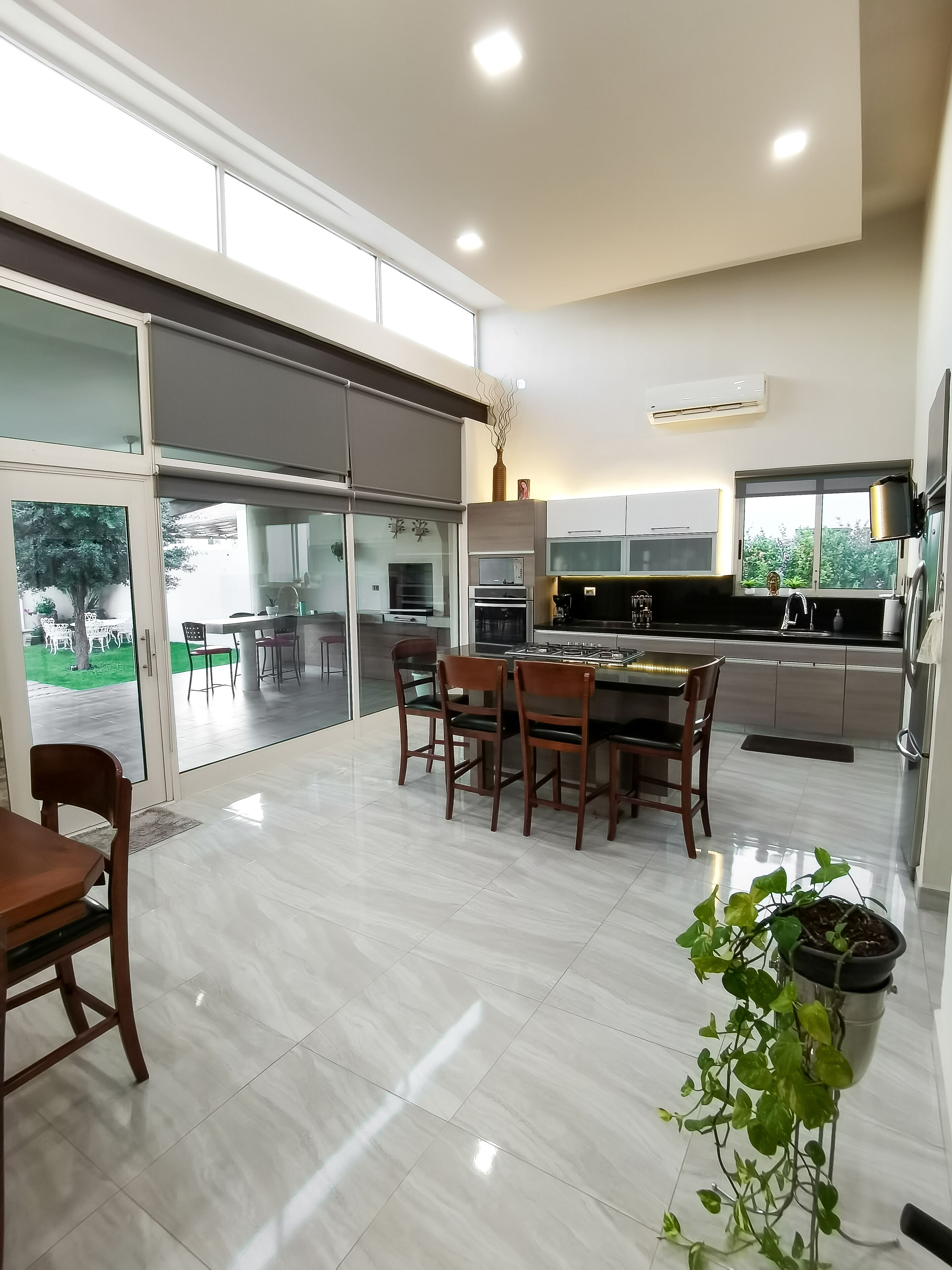 Family House | Private kitchen | Full-sized fridge, microwave, oven, stovetop