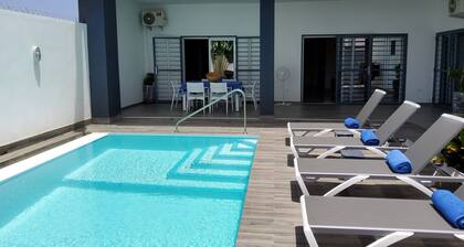 Les 3 ZĂšbres - The 3 Zebras