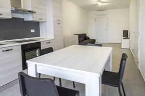 Dining - SE029 - Mondolfo, new three-room apartment with balcony and air conditioning (Mondolfo)