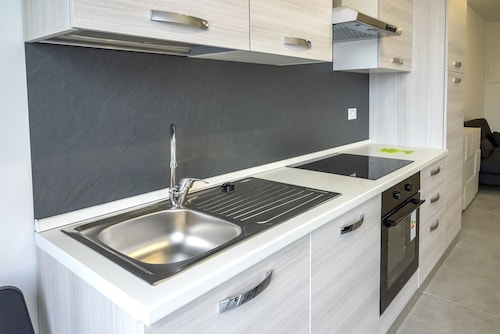 SE029 - Mondolfo, new three-room apartment with balcony and air conditioning
