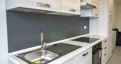 SE029 - Mondolfo, new three-room apartment with balcony and air conditioning