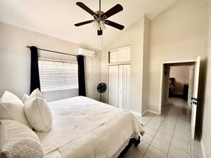 2 dormitorios, tabla de planchar con plancha, wifi y ropa de cama