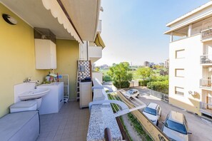 Property grounds - Your Dream Stay in Montesilvano Awaits! (Montesilvano)