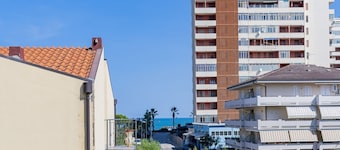 GuestHost - Your Dream Stay in Montesilvano Awaits!