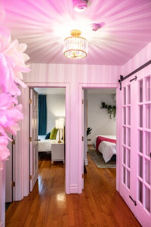 4 bedrooms, iron/ironing board, free WiFi, bed sheets