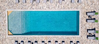 Ocean Breeze Resort