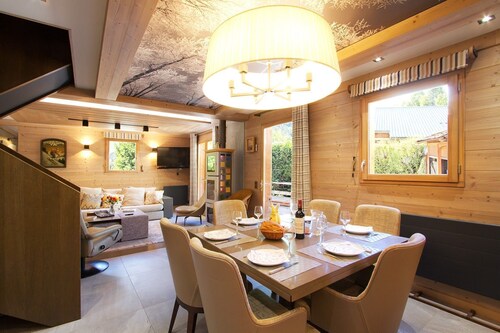Chalet spacieux + jacuzzi |  Téléphérique à 500 m
