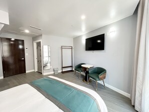 Deluxe Studio Suite | Living area - Starlight Hotel (Flushing)