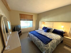 2 bedrooms, free WiFi, bed sheets - 🍁 Summit Serenity | Laurel Highlands Retreat w/Hiking, Waterfalls & Fall Views (Somerset)