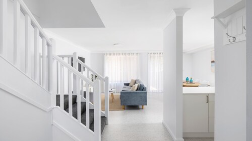 Port Stephens Spacious Townhouse