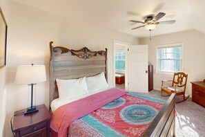 4 chambres, fer et planche à repasser, accès à Internet, literie fournie