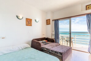 واي فاي مجانًا وملاءات أسرّة