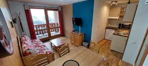 TV, table tennis - Apartment "Valmeinier 1800" with Mountain View & Shared Pool (Valmeinier)