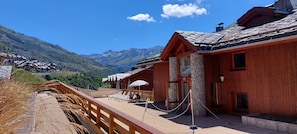 Property grounds - Apartment "Valmeinier 1800" with Mountain View & Shared Pool (Valmeinier)