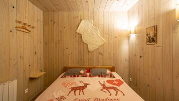 3 chambres, fer et planche à repasser, Wi-Fi gratuit, draps fournis