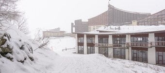 Apartment 'Arc 2000' with Mountain View and Balcony
