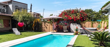 Beheizter Pool