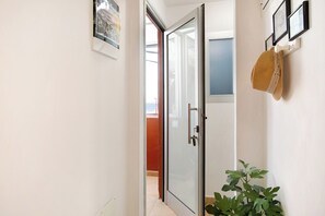 Interior - Vacation Home "La Morena 3B" with Wi-Fi (El Pris)