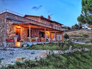 Exterior - Apartment "Agriturismo Il Casato Mag-il Vaglio" with Mountain View, Terrace and Wi-Fi (Pienza)