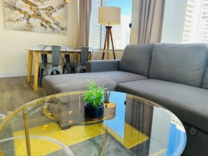 Smart TV - Contemporary Waikiki Beach Condo with Rooftop Pool, Superb Shopping and Dinning  (Honolulu)