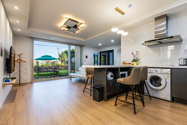 55-inch LED TV with cable channels - Donnaeko Private Pool Villa (Seogwipo)