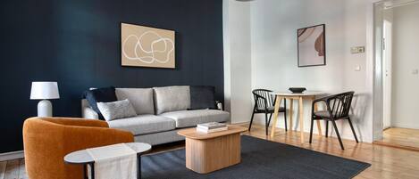 Fernseher, Stereoanlage