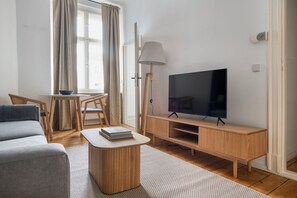 テレビ、ステレオ