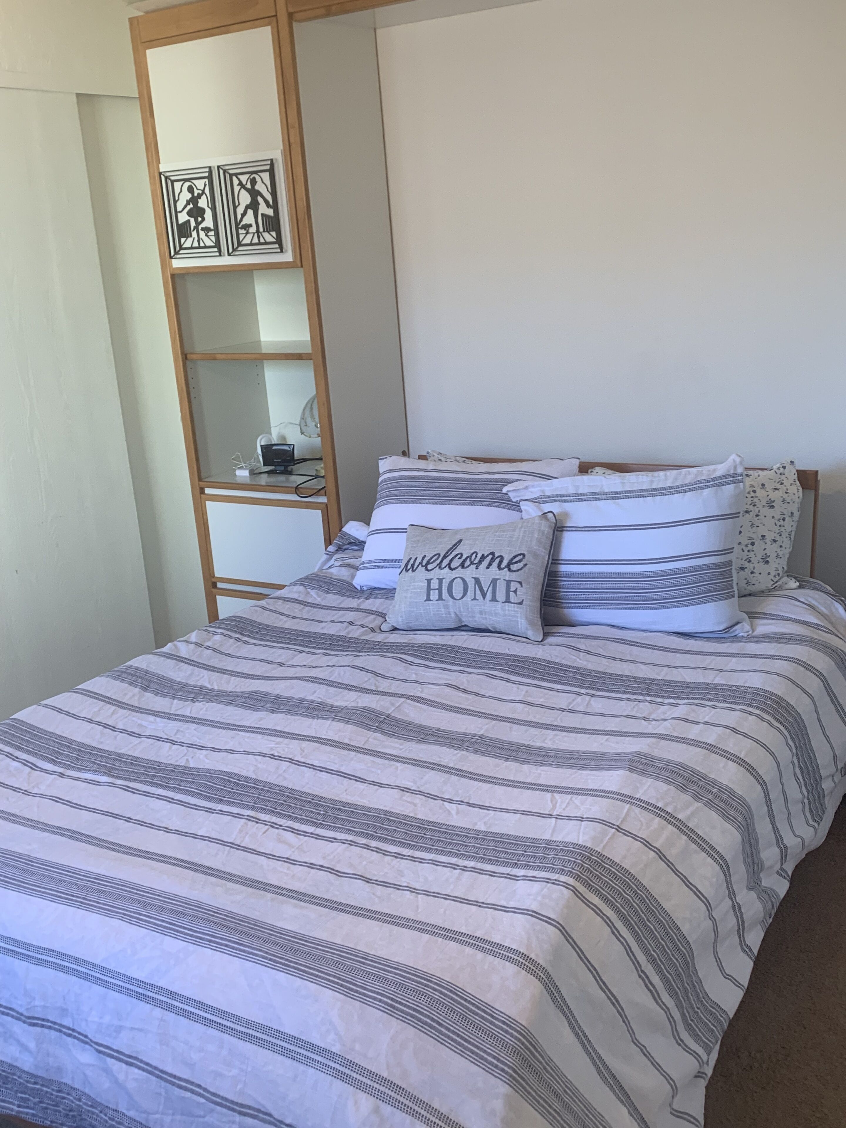 2 chambres, fer et planche à repasser, Wi-Fi gratuit, draps fournis