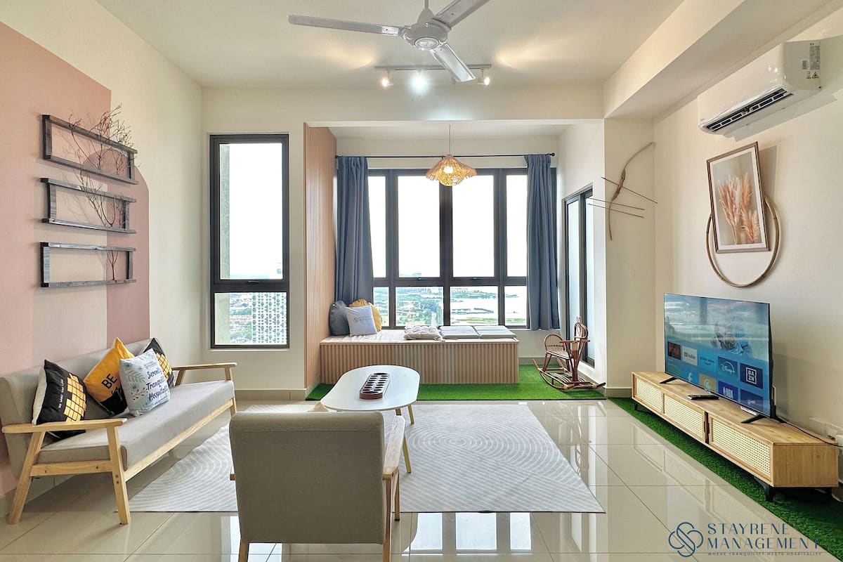 Comfort Apartment, 1 King Bed | Living area | 44-inch Smart TV with digital channels, Netflix, streaming services