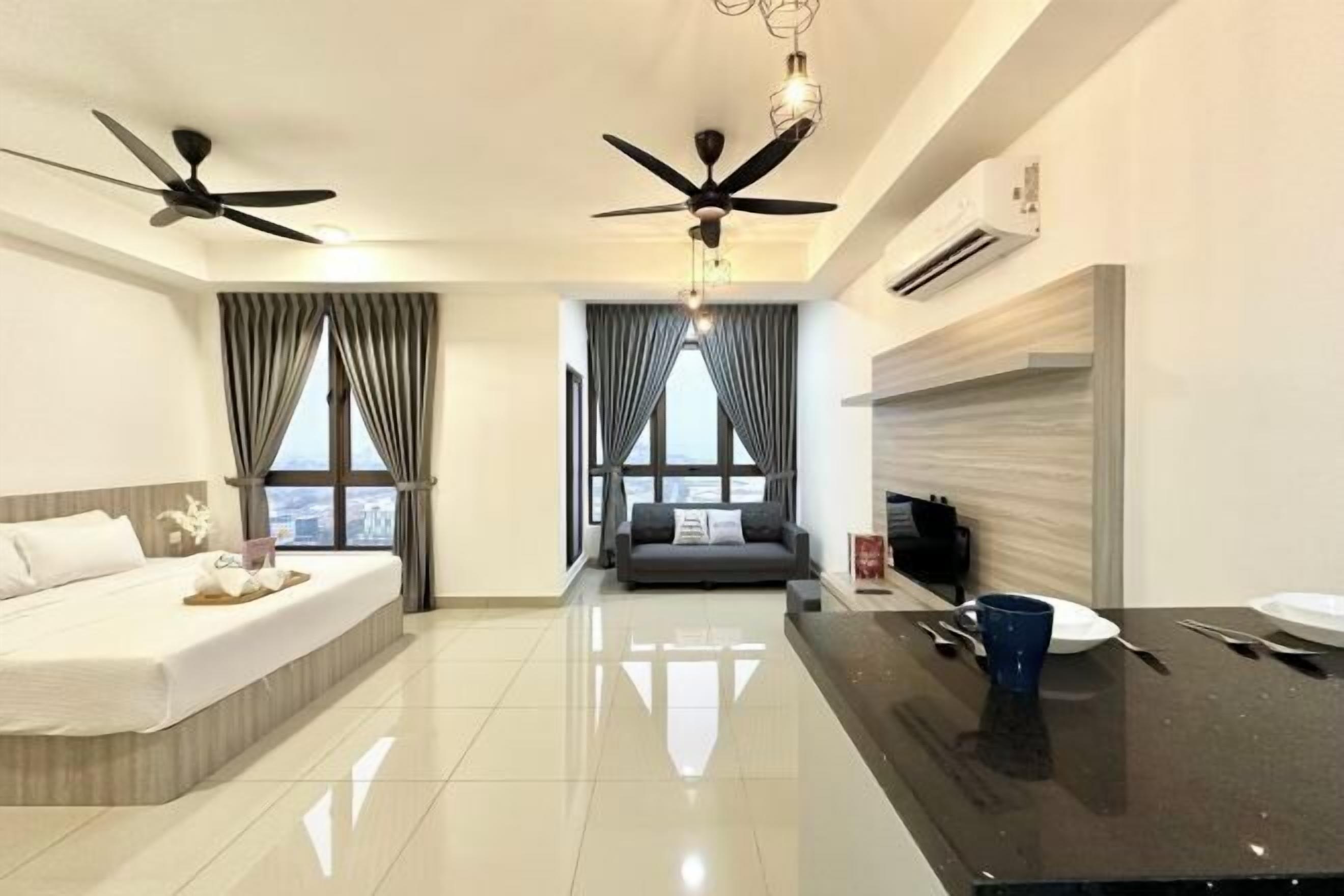 Fer et planche à repasser, Wi-Fi gratuit, draps fournis