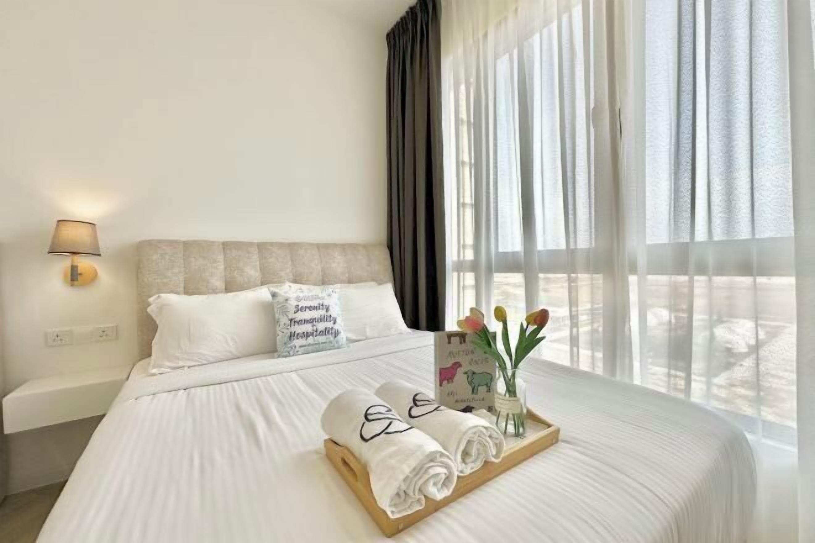 Iron/ironing board, free WiFi, bed sheets