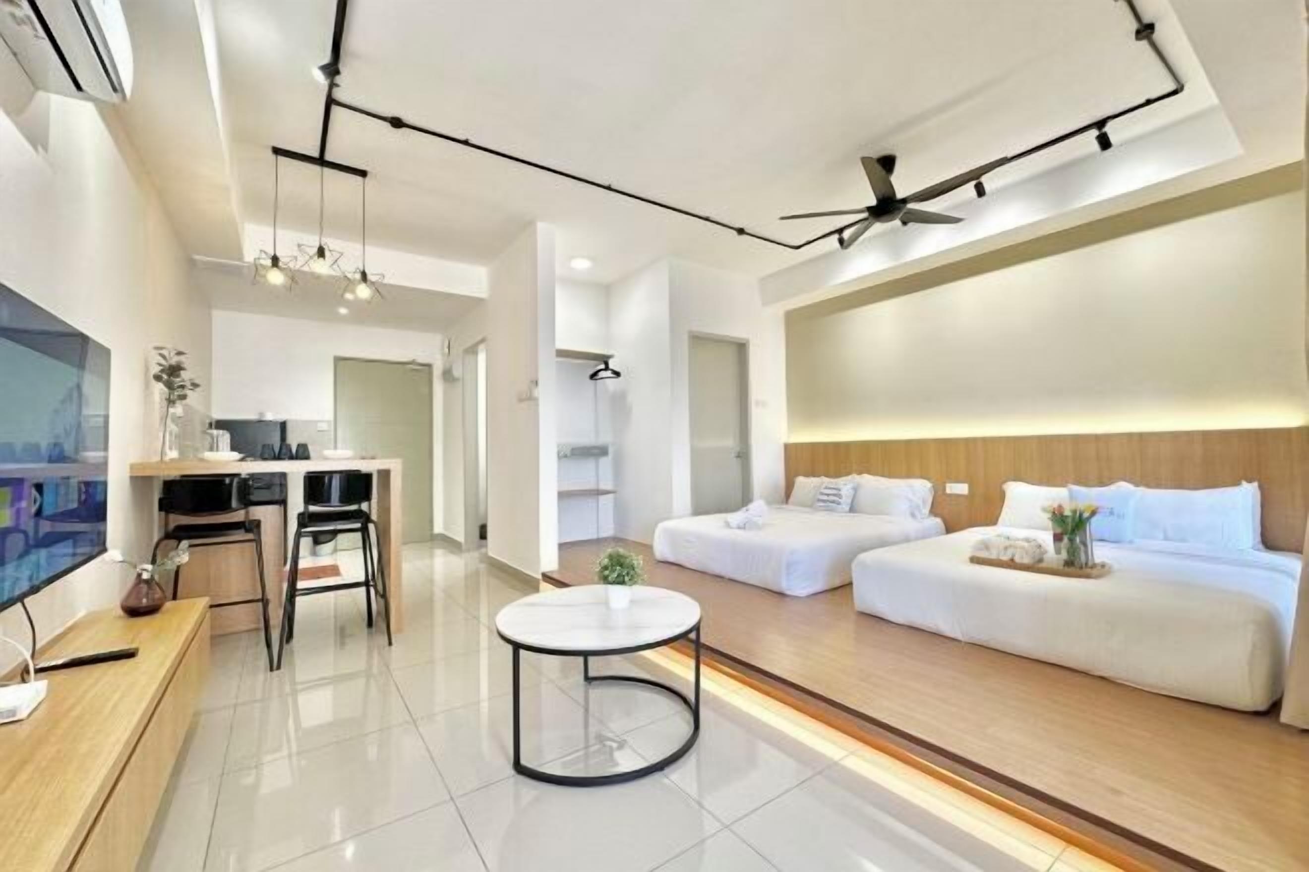 Fer et planche à repasser, Wi-Fi gratuit, draps fournis