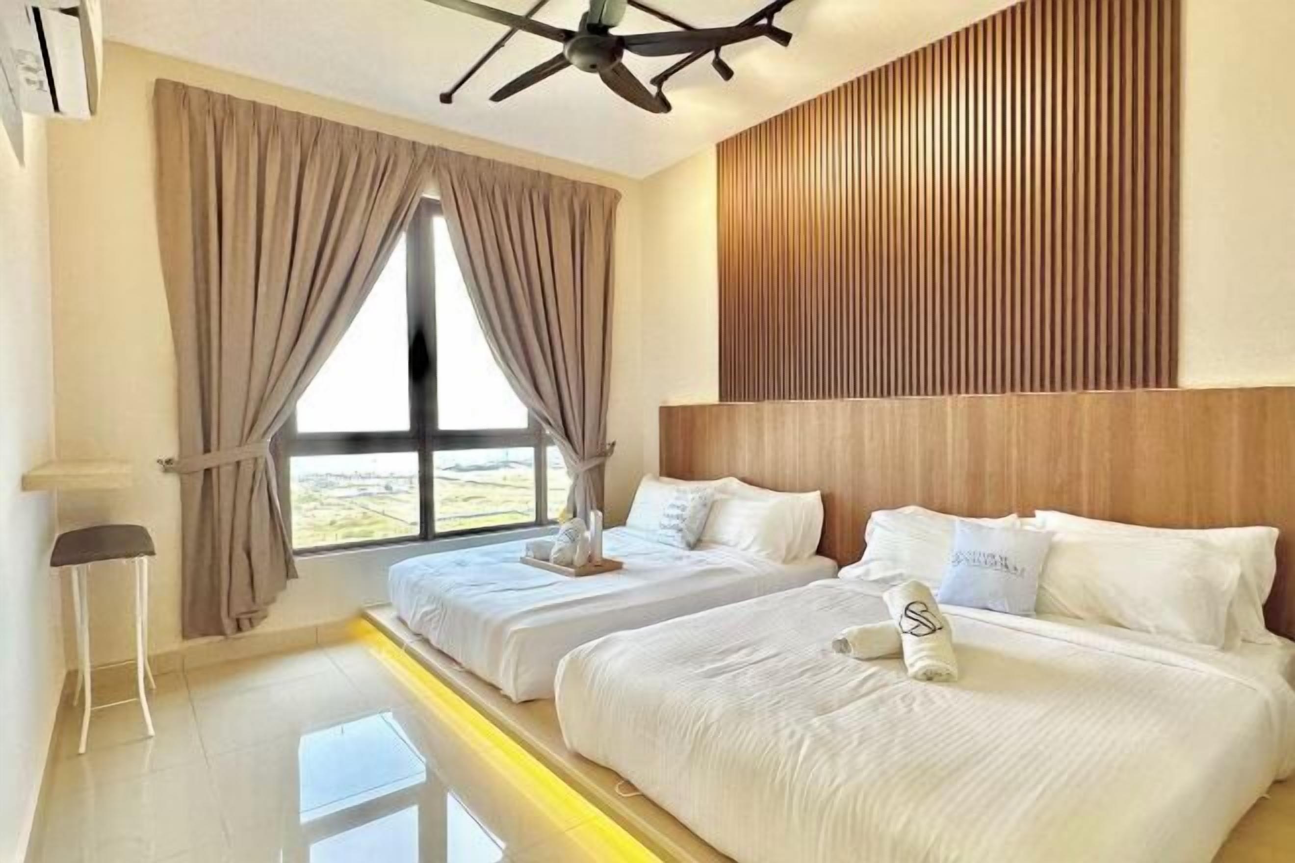 Fer et planche à repasser, Wi-Fi gratuit, draps fournis