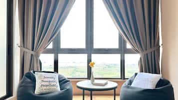 Comfort Apartment, 1 Bedroom, Non Smoking, Sea View | Living area | 44-inch Smart TV with digital channels, Netflix, streaming services