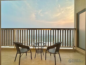 Comfort Penthouse, 4 Bedrooms, Sea View | Balcony