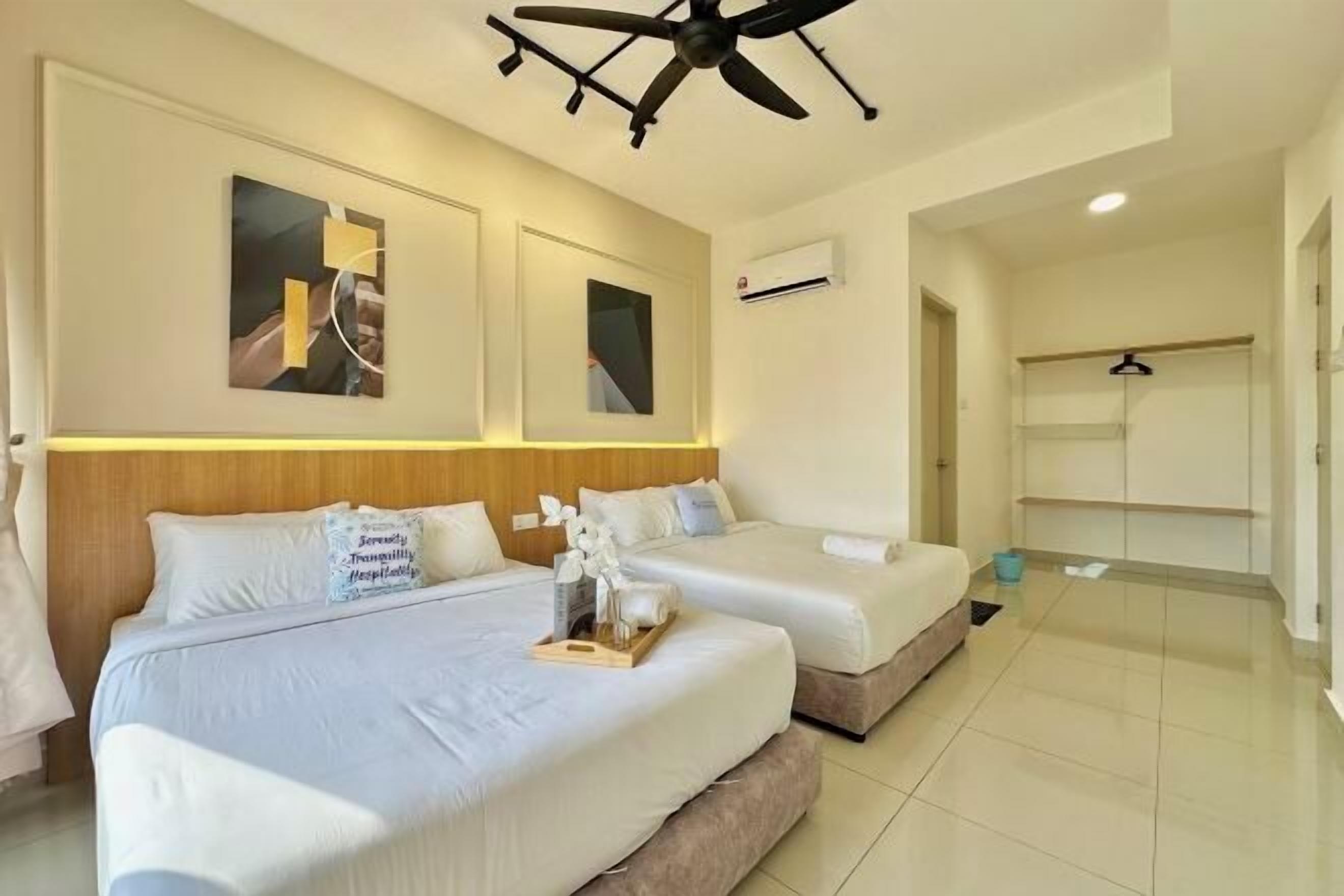 Fer et planche à repasser, Wi-Fi gratuit, draps fournis