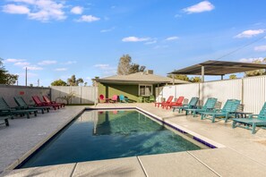 Outdoor pool, a heated pool