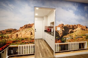 Fridge, microwave, oven, stovetop - Biltmore Boujee Bungalow w/Fenced Yard, Heated Pool, 55" Smart HD TVs, Fast WiFi (Phoenix)