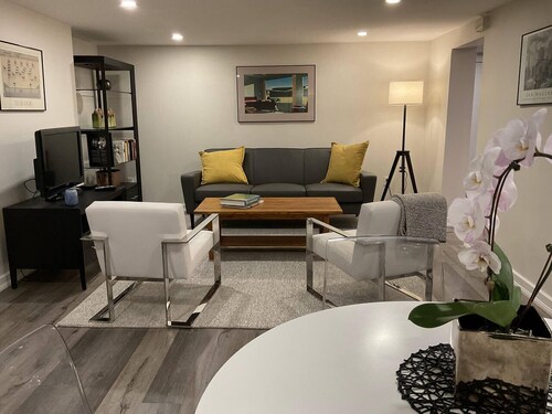 Spacious and elegant lower unit in stunning Casa Loma neighbourhood