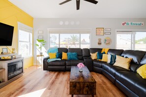 Smart TV, fireplace, video games
