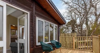 Kilninver Chalet on Reelig Estate