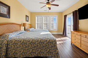 8 bedrooms, WiFi, bed sheets