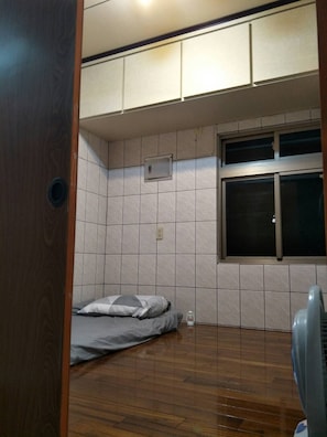 2 多间卧室、WiFi