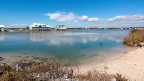 Beach nearby - Serendipity Sands by Kaiser Vacations | Pass Time Cottages with Gulf Views, Beach, Lagoon Access (Gulf Shores)
